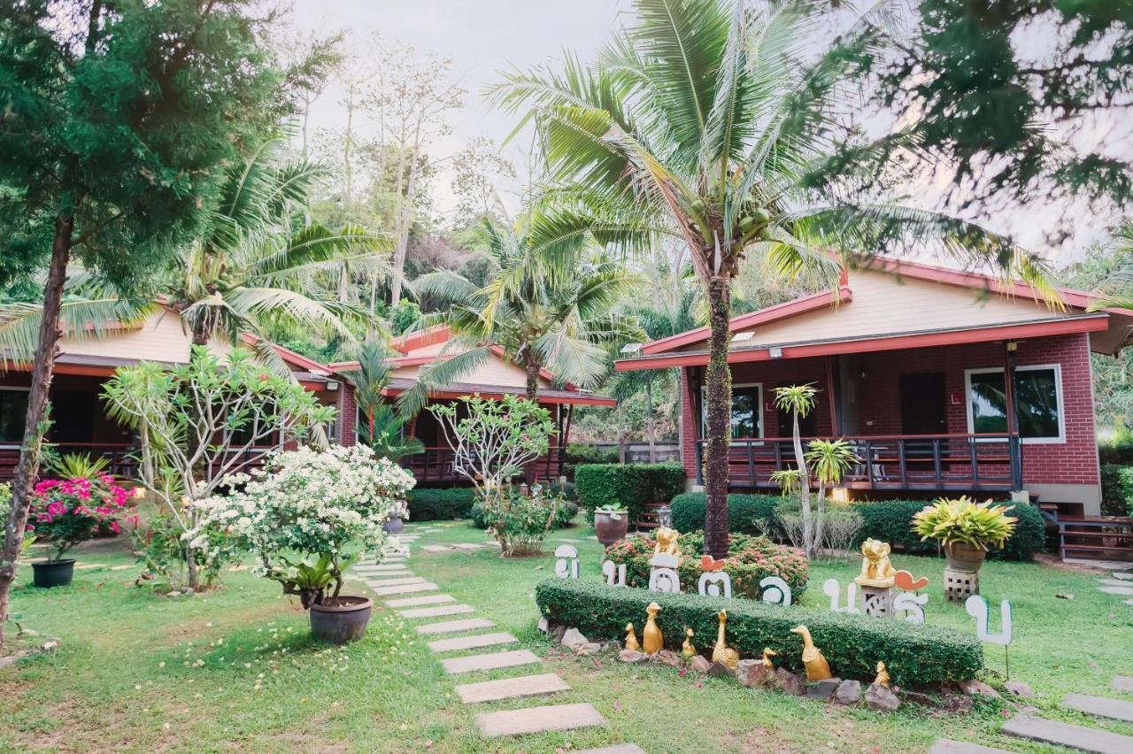 Siray Green Resort Phuket Exterior photo