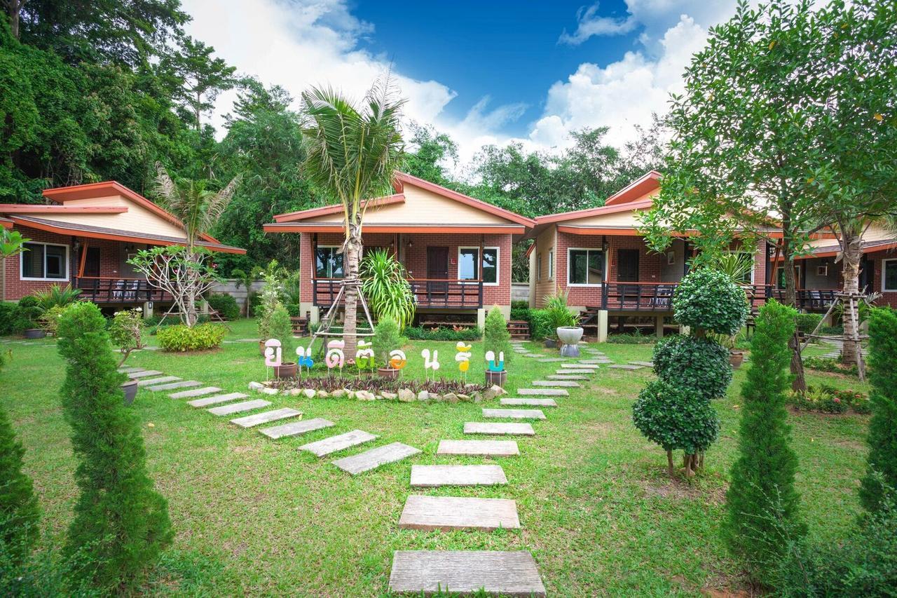 Siray Green Resort Phuket Exterior photo