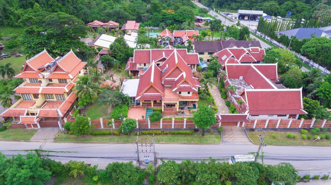 Siray Green Resort Phuket Exterior photo